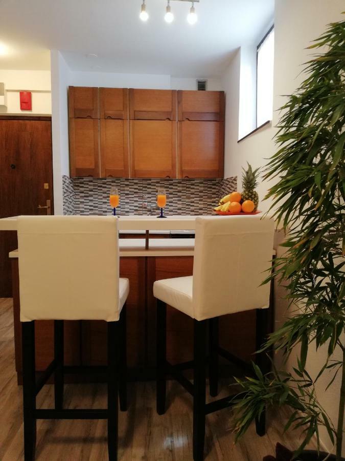Nokturno Apartment, Self Check-In ポレッチ エクステリア 写真